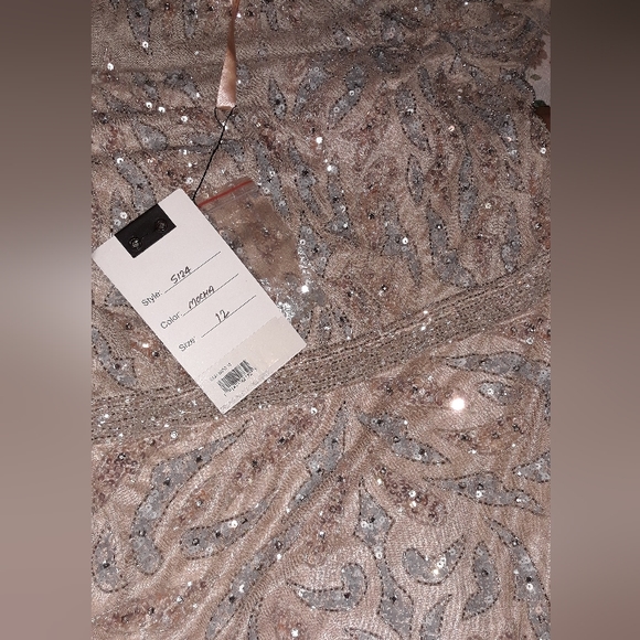 NWT STUNNING MAC DUGGAL BEADED LONG SLEEVE MOCHA - Picture 7 of 12